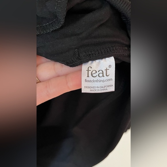 Feat Unisex FlowTech Roam Hoodie Sweatshirt Size Small Black - Picture 6 of 8